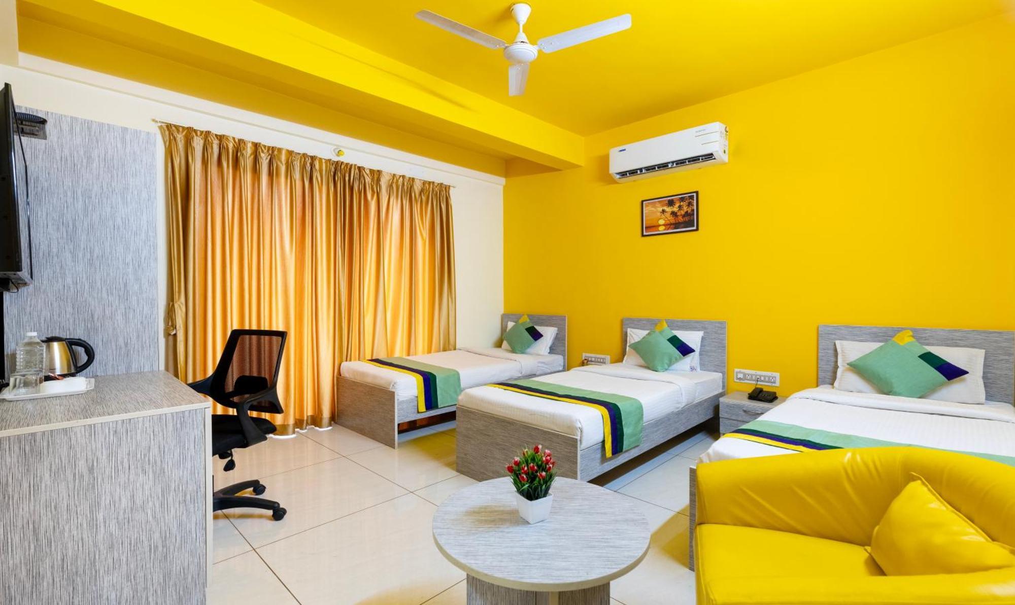 Treebo Four Seasons Hotel Mysore Exterior photo